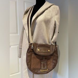 Marc By Marc Jacobs crossbody leather bag in Chocolate brown colour